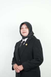 Yeni Susanti, SPd.