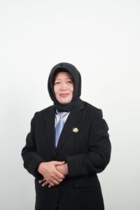 Dra. Hj. Siti Zubaidah